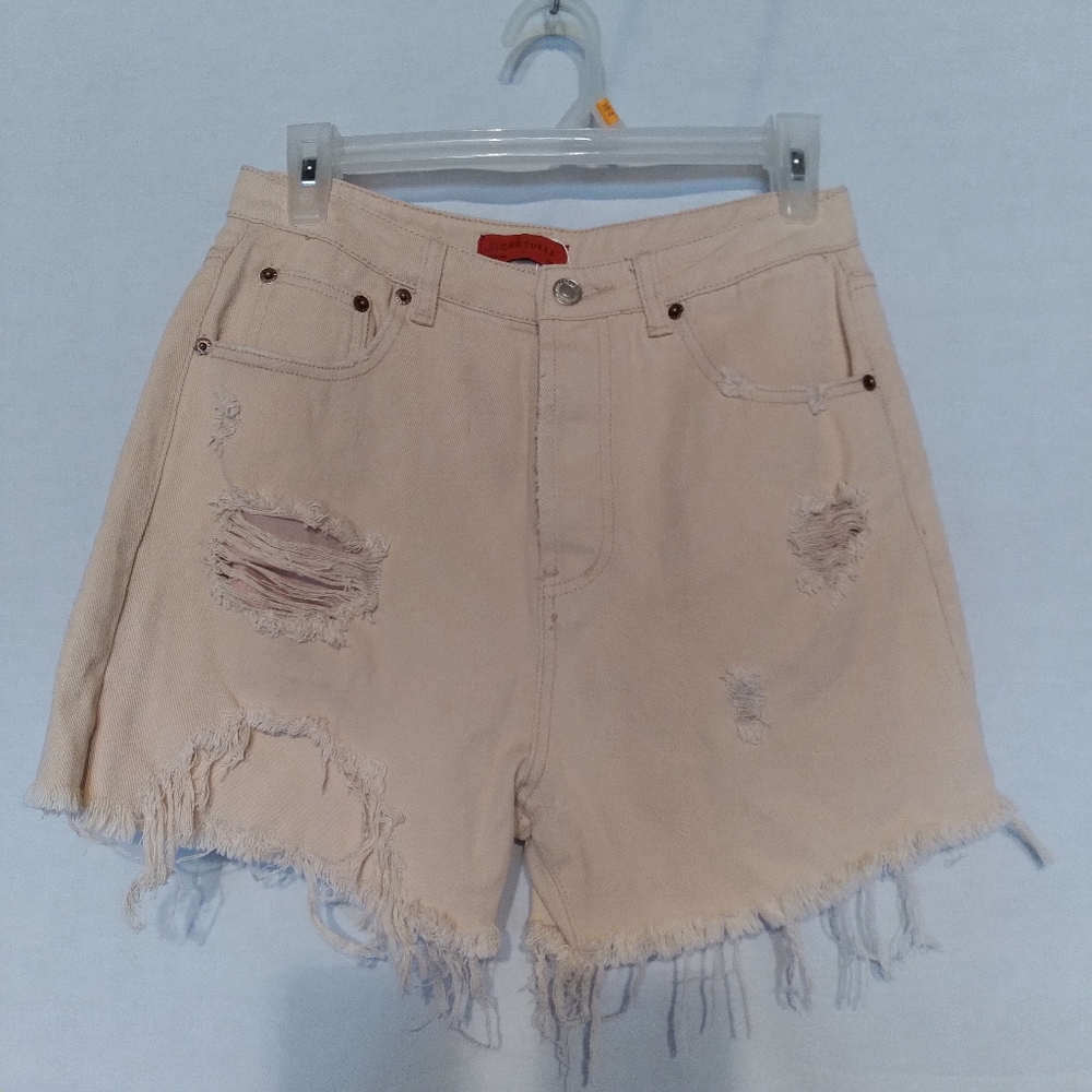 Signature f 8 high waisted shorts